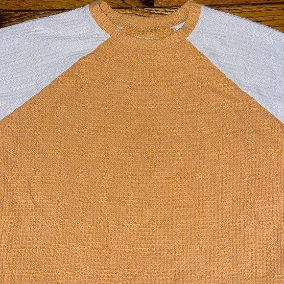 size L mens beige and white striped long sleeve sweater American Eagle - Picture 2 of 3